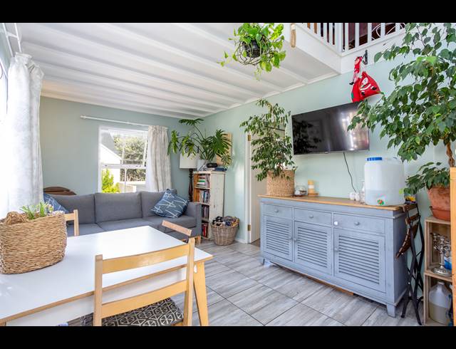 2 BEDROOM TOWNHOUSE SOLD IN HARFIELD VILLAGE